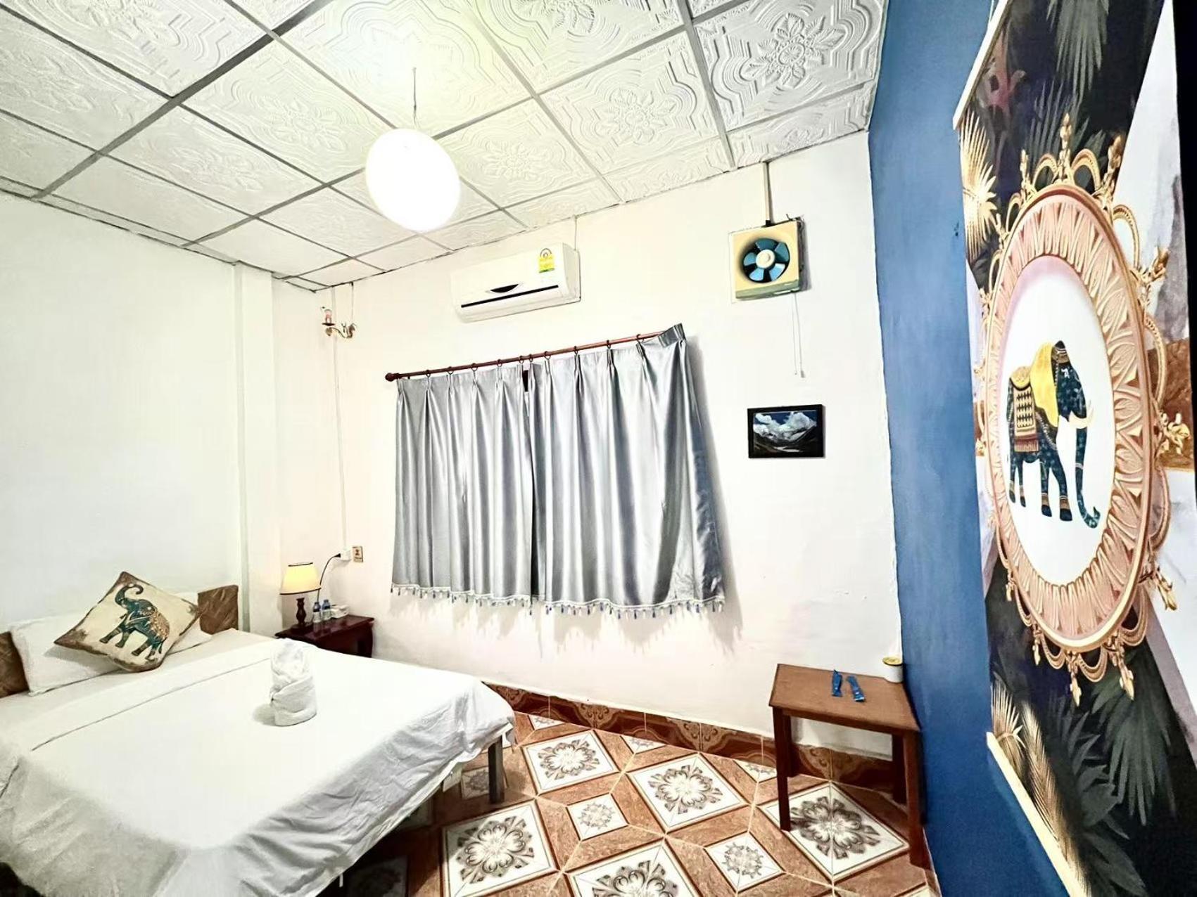 Vangvieng Pool House Hotel Ванг-Виенг Экстерьер фото